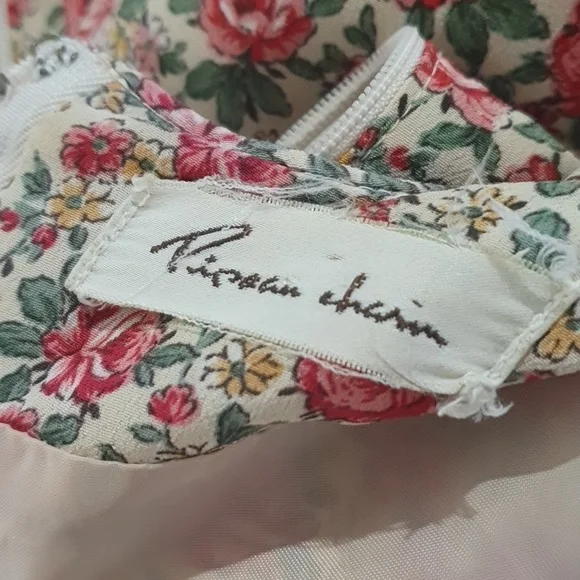 Size 12 (approx) Pink Floral Sleeveless Dress - Picture 6 of 6